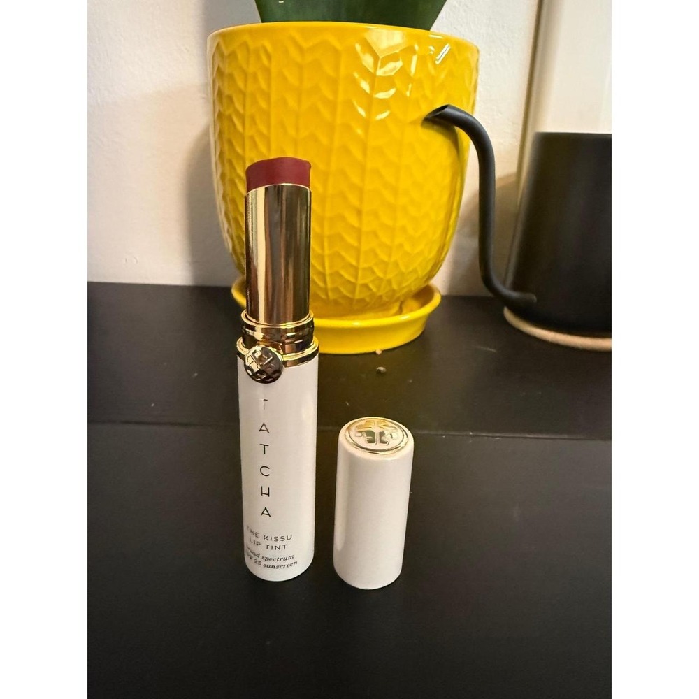 Tatcha The Kissu Lip Tint Broad Spectrum SPF 25 Sunscreen Hydrating Lip  new